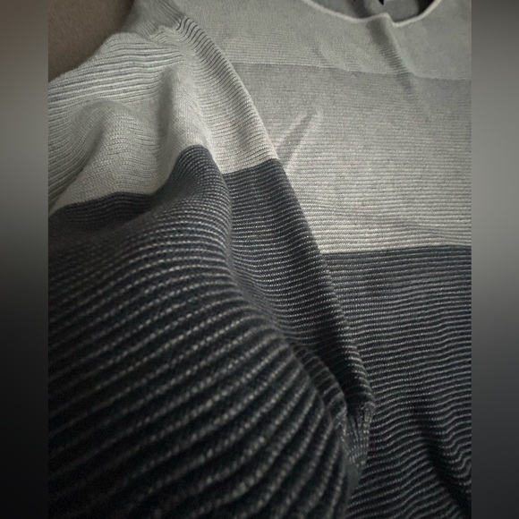 Grey sweater - Picture 4 of 5